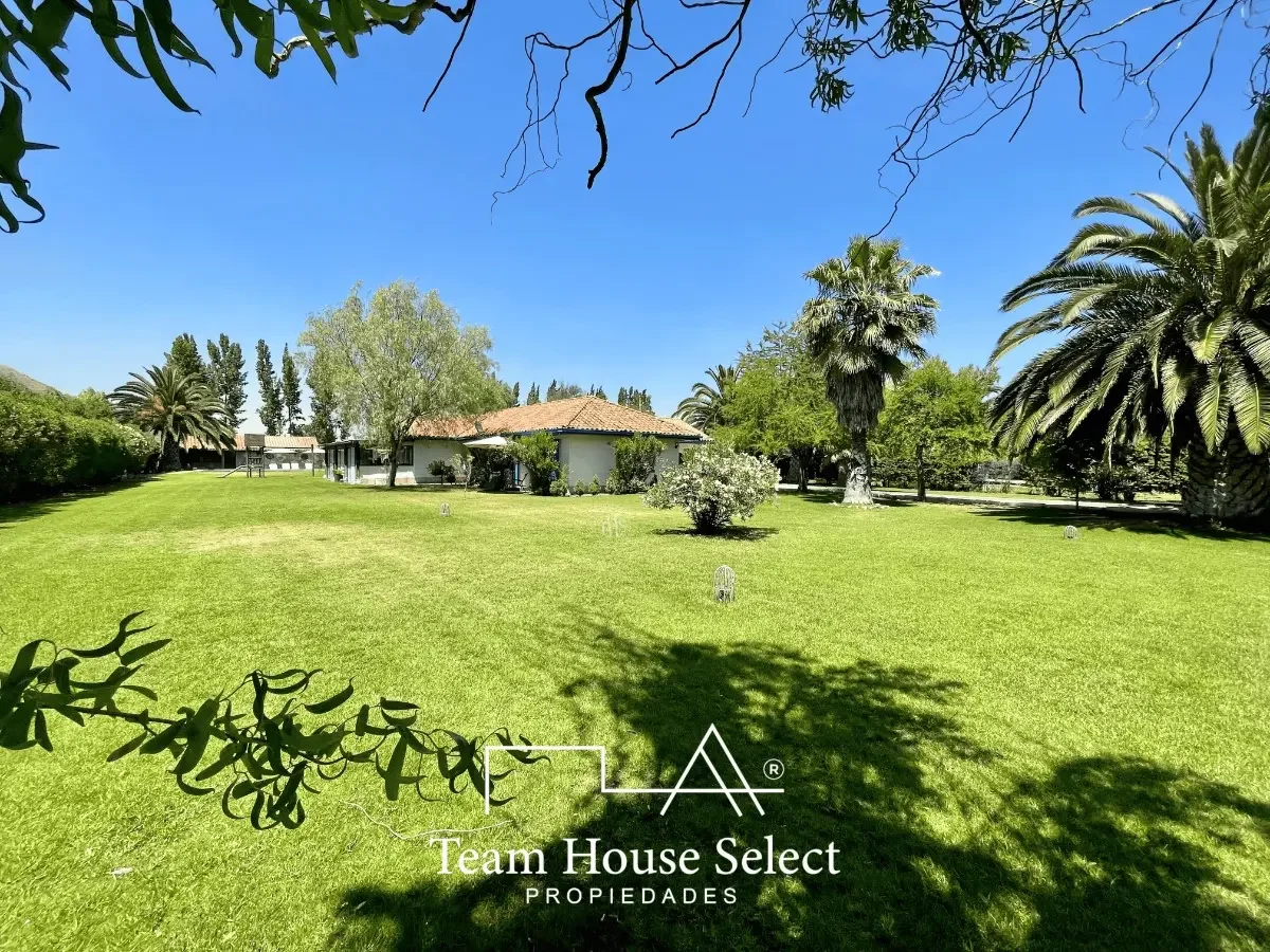 Arriendo Parcela Chicureo 6d, 4 Suite Pasos Coleg Sta Cruz - 1