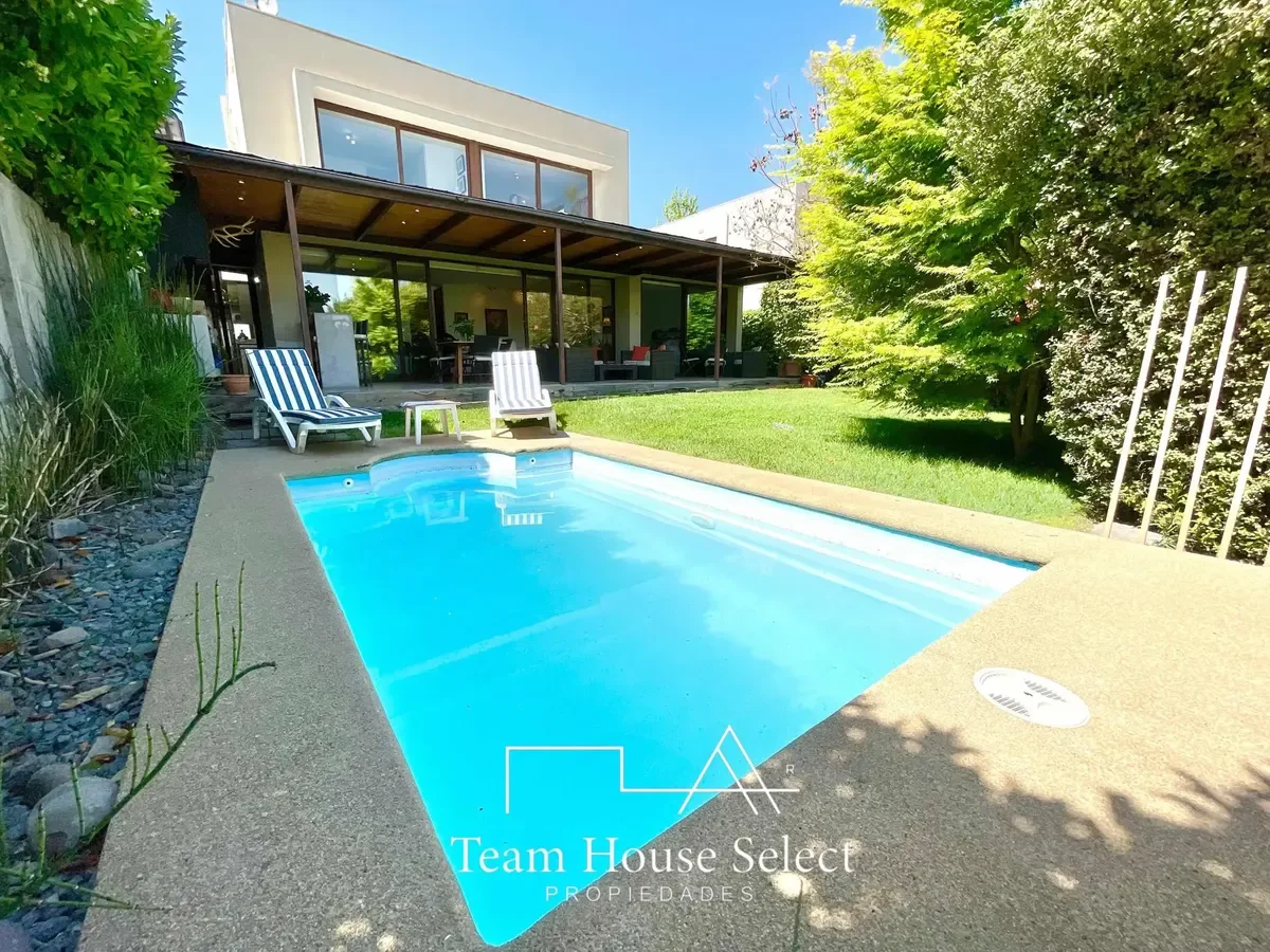 Casa En Venta Condom. Jardín Del Canto, Chamisero 4d+serv - 1