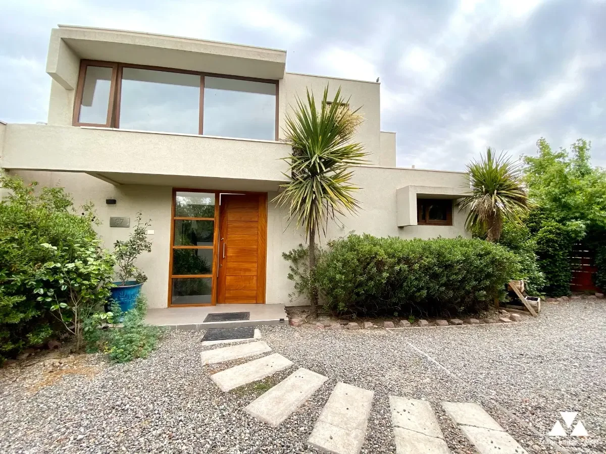 Casa En Venta En Santa Elena, Chicureo - 1