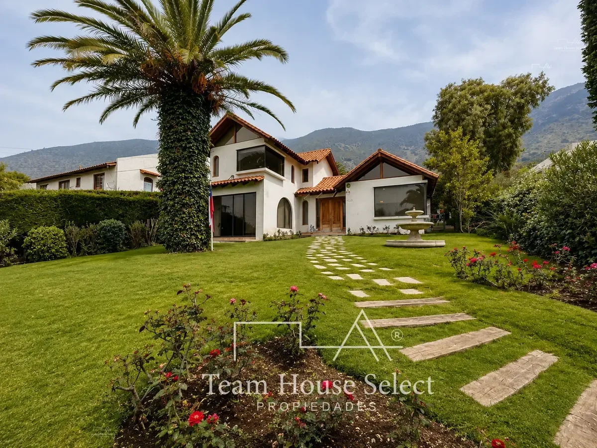 Arriendo Casa En Lomas De Lo Aguirre Amplio Jardín, Piscin - 1